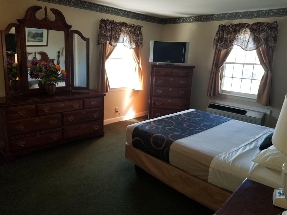 Colonial Inn Seekonk Bagian luar foto
