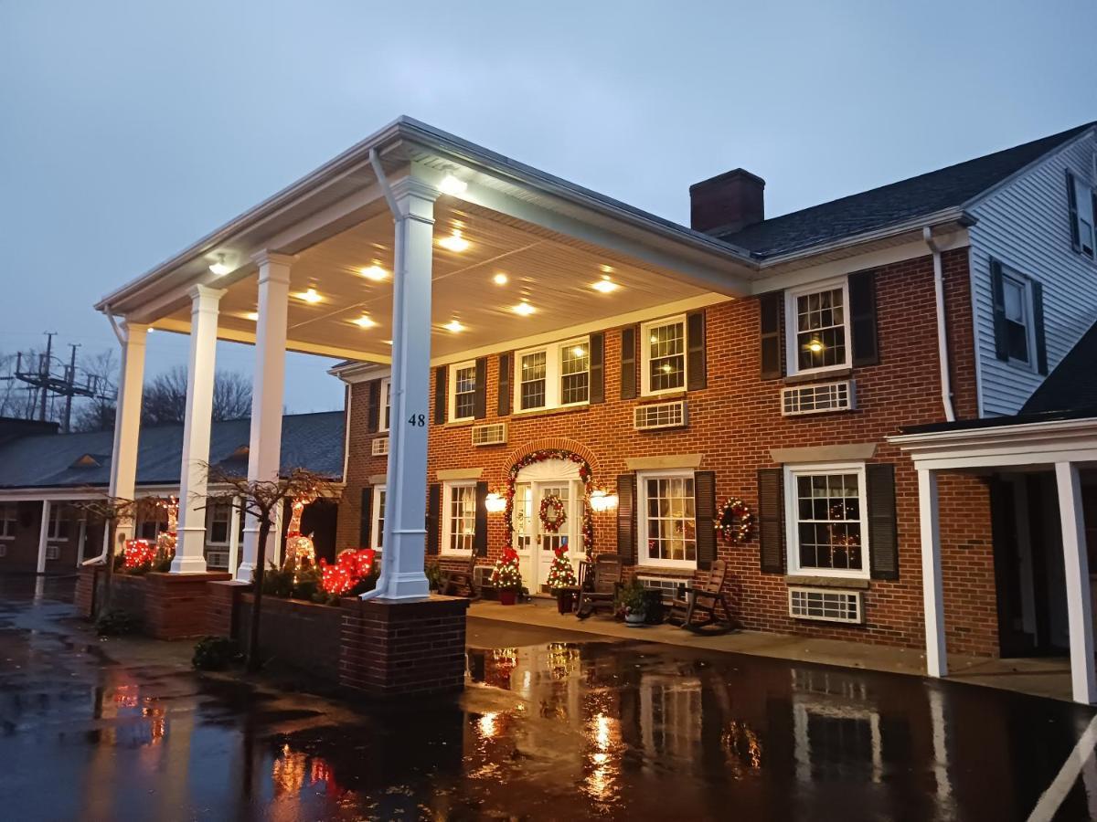 Colonial Inn Seekonk Bagian luar foto
