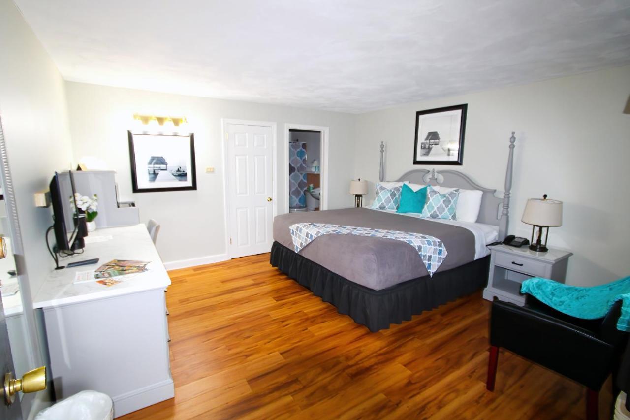 Colonial Inn Seekonk Bagian luar foto