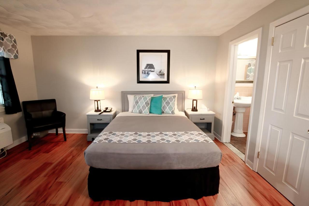 Colonial Inn Seekonk Bagian luar foto